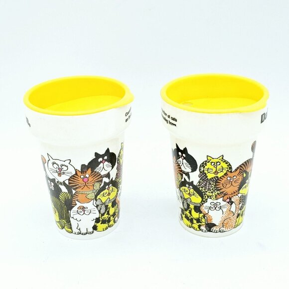 Vintage Dairy Queen Cat Plastic Cup Set Lids Small Limited Edition 2 USA AOP MCM - Picture 4 of 16